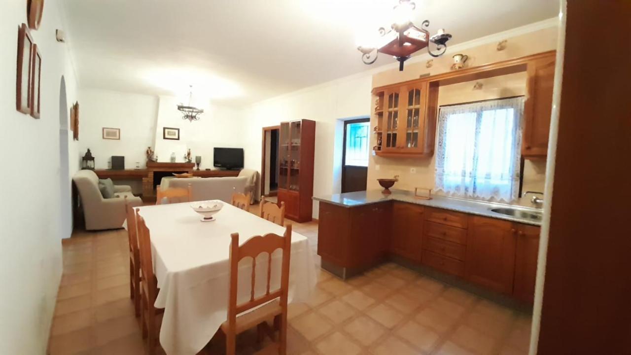 Casa Rural Dona Catalina ฮิเมนา เด ลา ฟรอนเตรา ภายนอก รูปภาพ