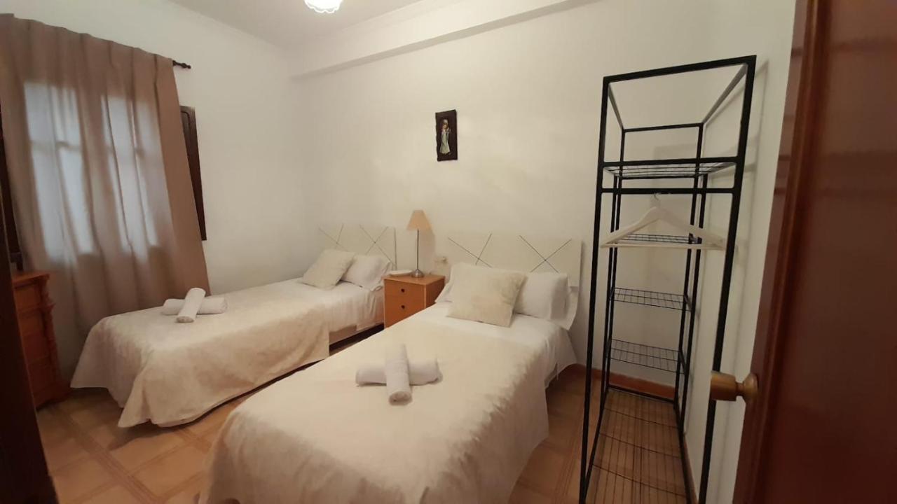 Casa Rural Dona Catalina ฮิเมนา เด ลา ฟรอนเตรา ภายนอก รูปภาพ